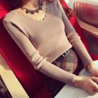 Scalloped Neck V-neck Long-sleeve Knit Top
