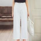 Cropped Straight Cut Fray Hem Jeans