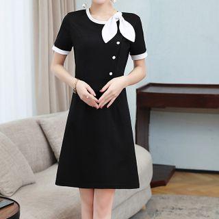 Short-sleeve Contrast Trim Bow Midi A-line Dress