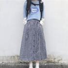 Crewneck Print T-shirt / Plaid Button Dress