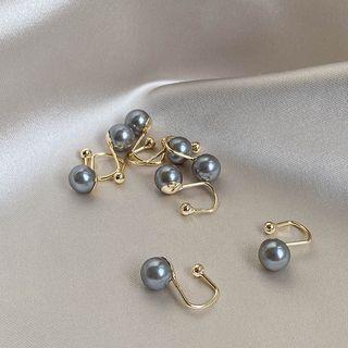 Faux Pearl Stud Earring / Ear Cuff