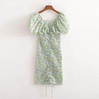Puff-sleeve V-neck Floral Shaping Dress
