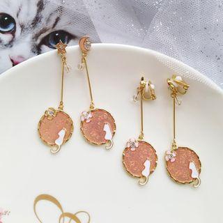 Cat Dangle Earring / Clip-on Earring