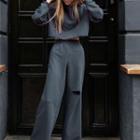Set: Cropped Sweatshirt + Distressed Wide-leg Pants