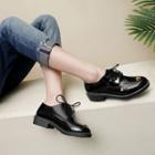 Patent Bee Accent Lace-up Derby Shoes