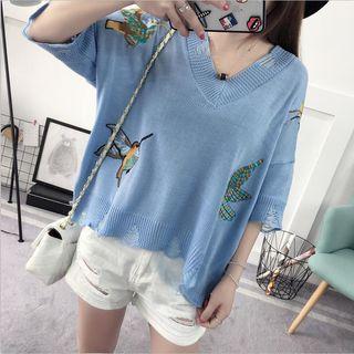V-neck Embroidered Elbow-sleeve Knit Top