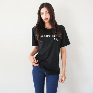 Round-neck L Me-lettering T-shirt