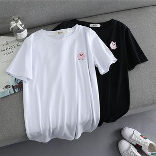 Elbow-sleeve Piggy Embroidery T-shirt