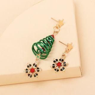 Christmas Tree / Snowflake / Snowman Alloy Asymmetrical Dangle Earring