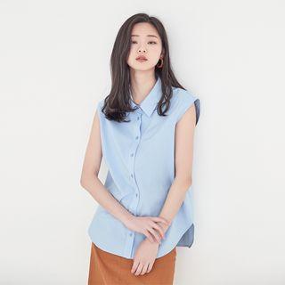 Sleeveless Slit-back Shirt