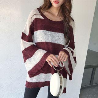 Bell-sleeve Color-block Light Knit Top