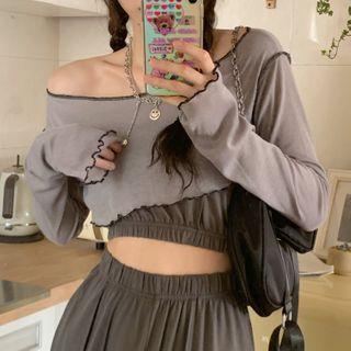 Long-sleeve Contrast Trim T-shirt / Cropped Tank Top / Harem Pants