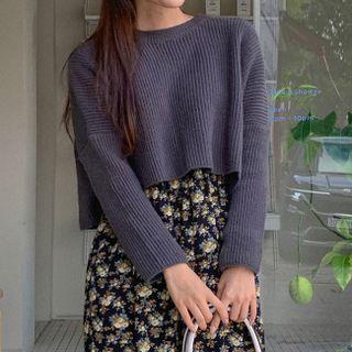 Slit-back Ribbed Cropped Knit Top