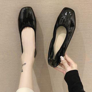 Patent Shirred Flats