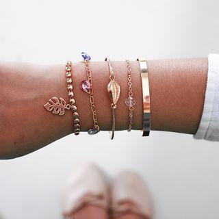Set Of 5: Shell Bracelet 8467 - One Size