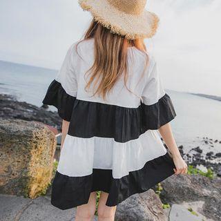 Contrast-trim Shirred Empire Top