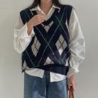 V-neck Slit-side Argyle Vest