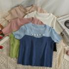 Window-front Colorblock Crop T-shirt