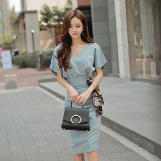 Bow Accent Short Sleeve Midi Sheath Dress