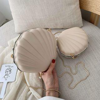 Shell Chain Strap Crossbody Bag