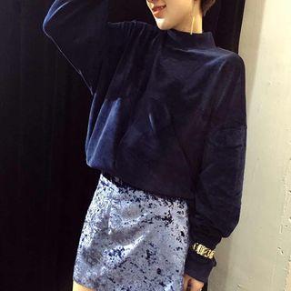 Mock Neck Velvet Pullover