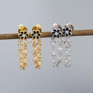 925 Sterling Silver Daisy Earrings
