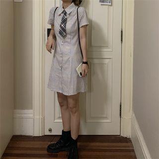 Short-sleeve Plaid Single Breasted Dress