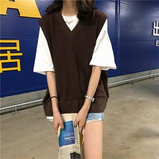 V-neck Lettering Vest