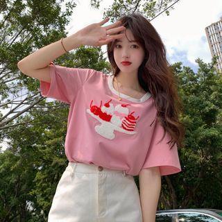 Short-sleeve Cake Accent T-shirt