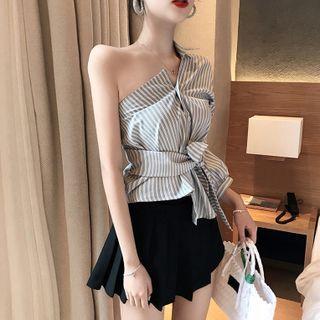 3/4-sleeve One-shoulder Tie-waist Striped Top / Pleated Mini A-line Skirt