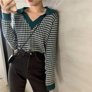 Long-sleeve Collared Patterned Knit Top Green & White - One Size