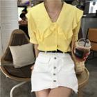 Ruffle Collar V-neck Sleeveless Top