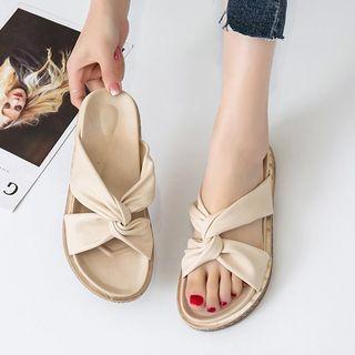 Criss-cross Platform Sandals