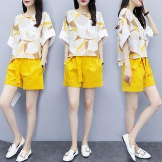Set: Elbow-sleeve Pattern T-shirt + Wide-leg Shorts