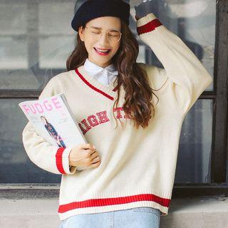 Letter Embroidered V-neck Sweater