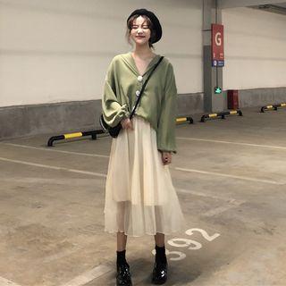 V-neck Blouse / A-line Midi Mesh Skirt