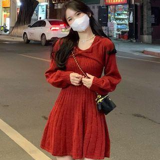 Lantern-sleeve Bow-accent Mini Knit Dress