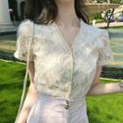 Lace V-neck Short-sleeve Top / Check High-waist Shorts