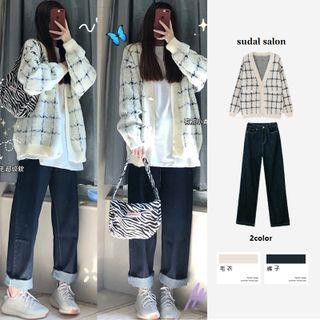 Plaid Cardigan / Plain Sweatshirt / Straight Leg Jeans