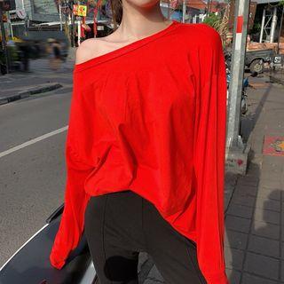 Long-sleeve Plain T-shirt / Boot-cut Pants