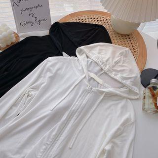Long-sleeve Plain Light Hoodie