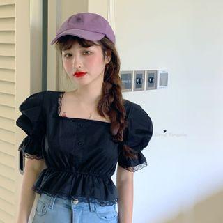 Lace Square-neck Short-sleeve Slim-fit Blouse