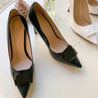 Square-trim Pointy-toe Pumps