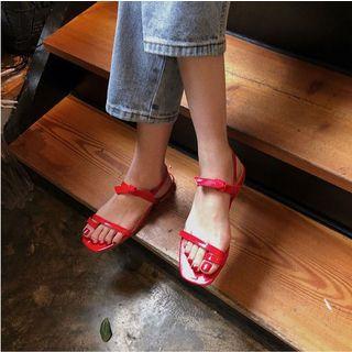 Bow Toe Loop Sandals