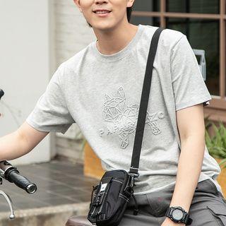 Short-sleeve Embossed T-shirt
