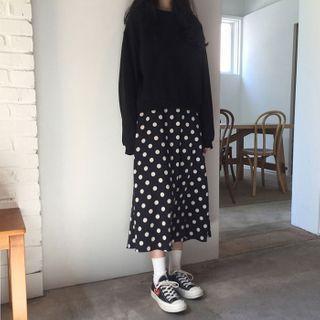 Long-sleeve Plain Sweatshirt + High-waist Dotted A-line Skirt