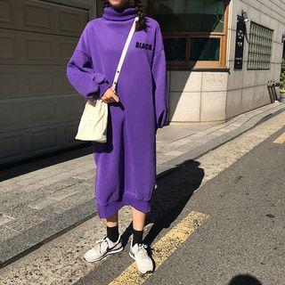 Turtleneck Lettering Midi Pullover Dress