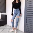 Long-sleeve Boatneck T-shirt / Cropped Cut Out Jeans