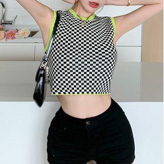 Sleeveless Plaid Knit Crop Top Check - Black & White - One Size