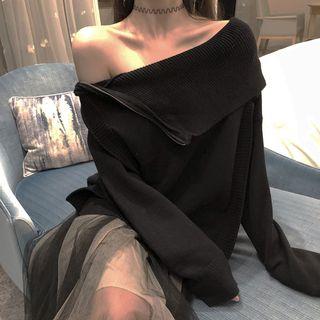 Asymmetric Shoulder Plain Top / High-waist Sheer Skirt